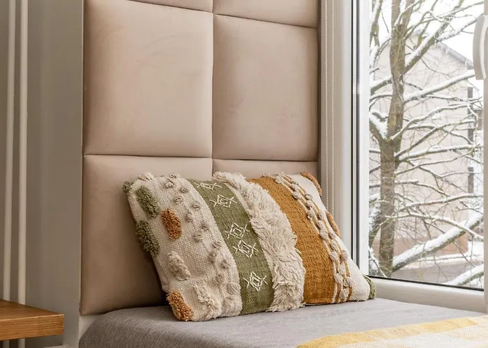 In The Heart Of Paernu, Free Parking!